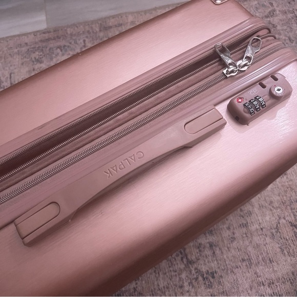 CALPAK Rose Gold Carry On - Picture 11 of 11